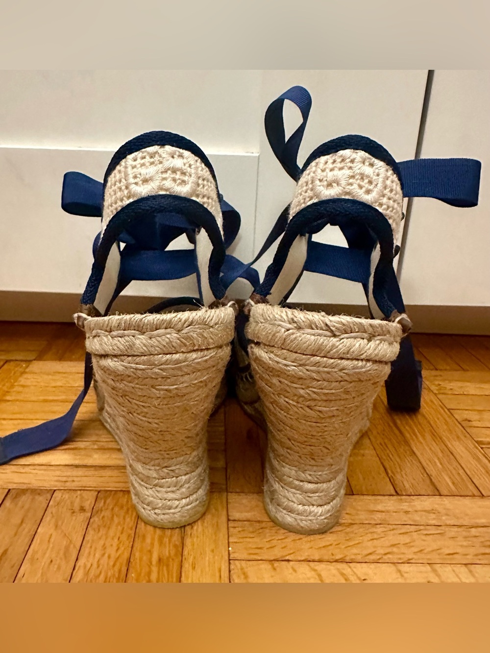 GUCCI GG logo canvas crocheted espadrilles wedges sandals blue cream jute 38 new - Picture 5 of 16